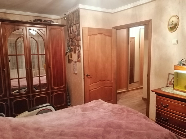 Продам 2-к квартиру на Астраханской 186