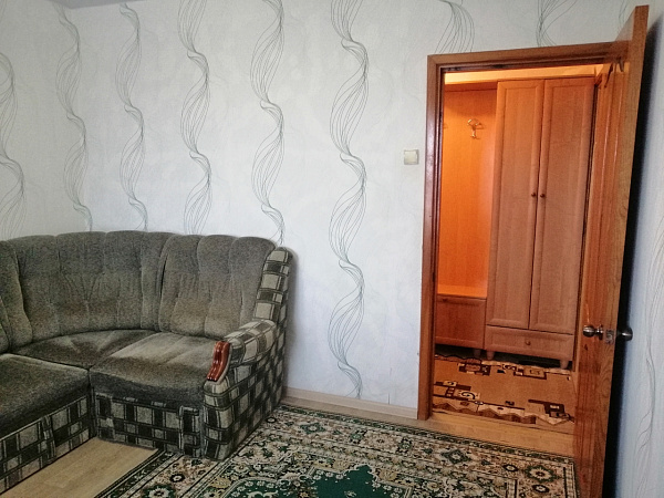 2-к квартиру на Никифоровской 22