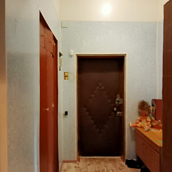 Продам 1-к тер. Тамбов 6 д.2/2 Продам 1-к тер. Тамбов 6 д.2/2