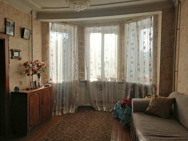 Продам 2-к  Карла Маркса 231
