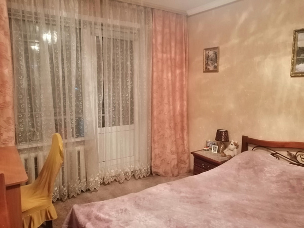 Продам 2-к квартиру на Астраханской 186