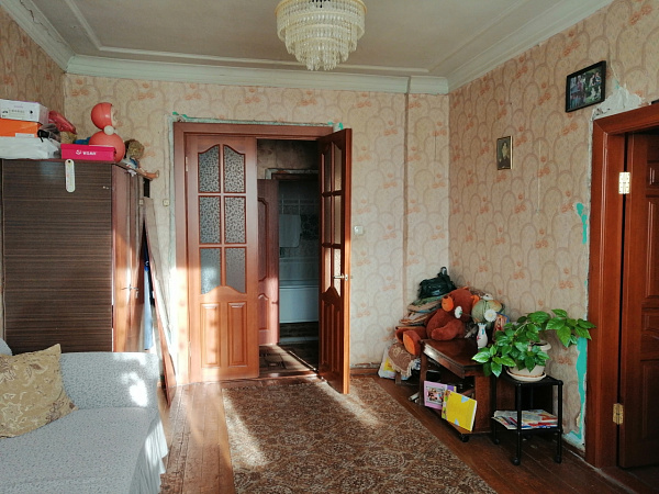 Продам 2-к  Карла Маркса 231