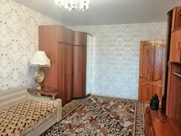 2-к квартиру на Никифоровской 22