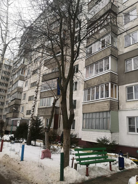 Продам 1-к Рылеева 75
