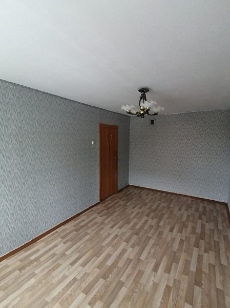 Продам комнату на Магистральная 12 Продам комнату на Магистральная 12