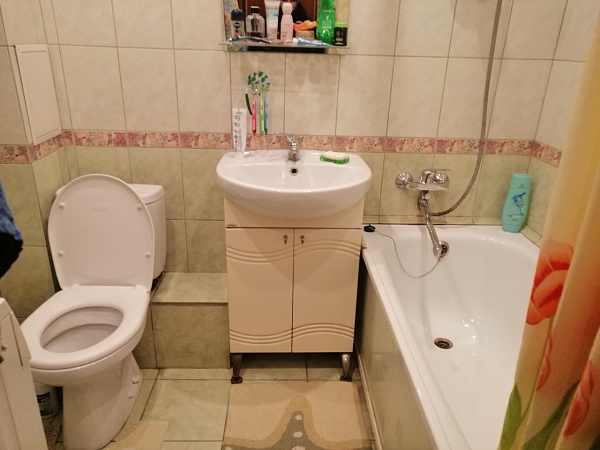 Продам 2-к квартиру на Астраханской 186