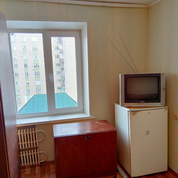 Продается комната на Магистральной 12
